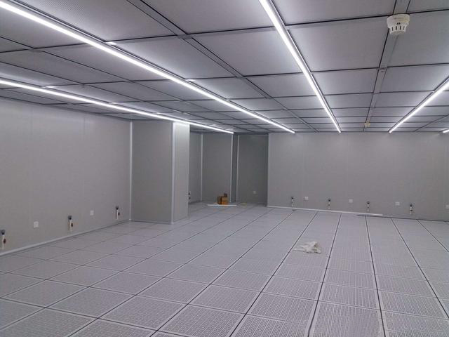 無塵室車間沒有一點(diǎn)灰塵嗎？裝修時(shí)怎么選擇材料呢？